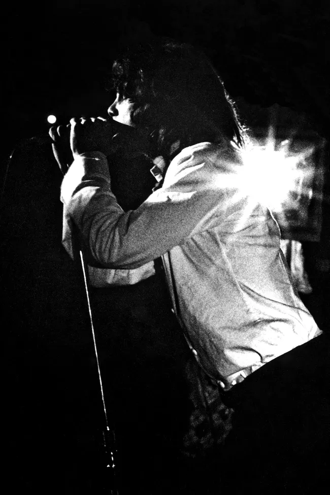 Спой, Джим, на счастье песню мне: как жил и творил Джим Моррисон