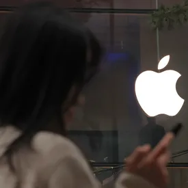 Власти США и других стран следят за пользователями Apple и Google через push-уведомления различных приложений Власти США и других стран следят за пользователями Apple и Google через push-уведомления различных приложений