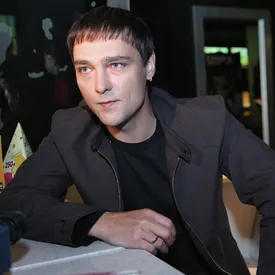 «И темнота твоя мне одному совсем, совсем ни к чему»: памяти Юрия Шатунова «И темнота твоя мне одному совсем, совсем ни к чему»: памяти Юрия Шатунова