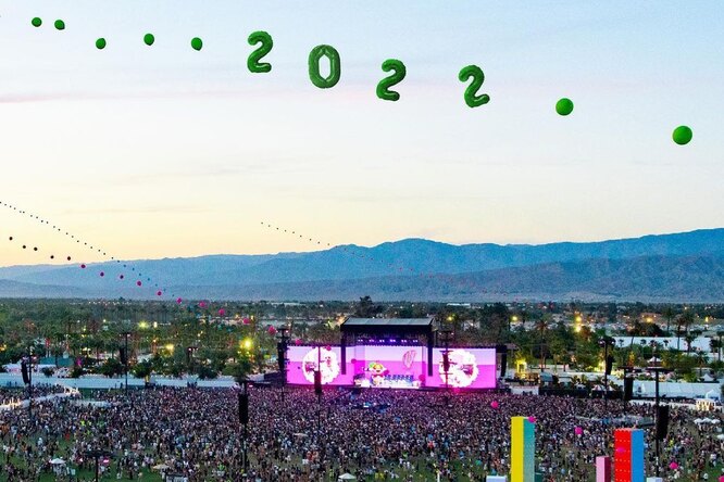 Канье Уэст, Билли Айлиш и Гарри Стайлз: Coachella объявила лайнап фестиваля в 2022 году