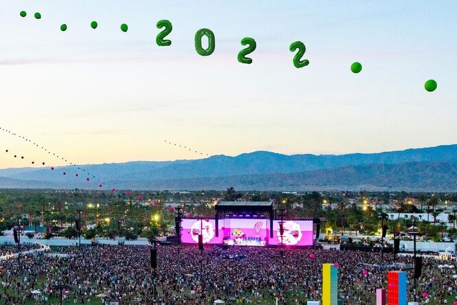 Канье Уэст, Билли Айлиш и Гарри Стайлз: Coachella объявила лайнап фестиваля в 2022 году Канье Уэст, Билли Айлиш и Гарри Стайлз: Coachella объявила лайнап фестиваля в 2022 году