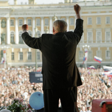 «Голосуй, или проиграешь»: 25 лет назад состоялись самые безумные выборы в истории России. Вспоминаем хронологию событий 1996 года