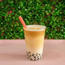 Любитель бабл-ти заказал трубочку для напитка из золота за 1 млн рублей и потерял ее