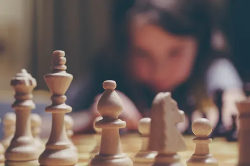 Российский школьник изобрел умные шахматы для детей с особенностями развития