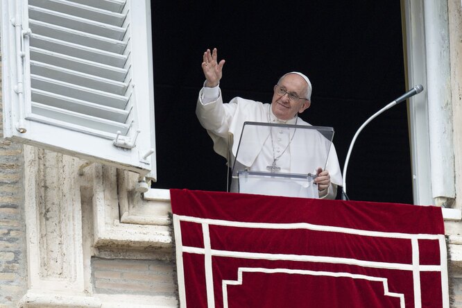 Папа римский хочет встретиться с Путиным в Москве. Понтифик допустил, что действия НАТО негативно повлияли на ситуацию в Украине