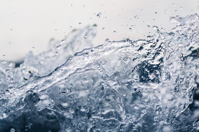 С чистого лица: что такое мицеллярная вода и зачем она нужна мужчинам