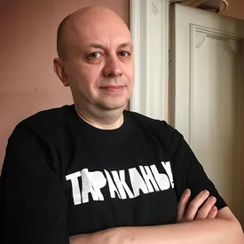 Главреда «Медиазоны» Сергея Смирнова арестовали на 25 суток за ретвит. В нем были указаны дата и время акции в поддержку Навального