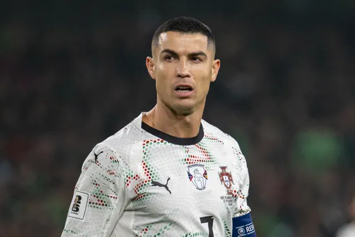 Криштиану Роналду смог забить гол «непобедимому роботу-вратарю». Попыток было несколько