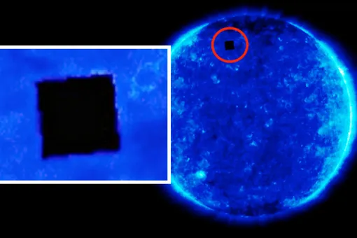 Обсерватория NASA сделала снимок Солнца, на котором виден черный квадрат. Таблоиды решили, что это инопланетный корабль
