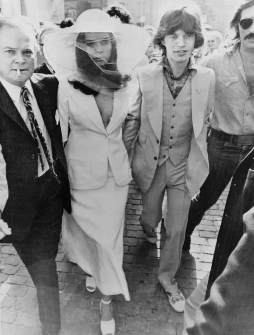 Мик и Бьянка Джаггер в день свадьбы, 1971