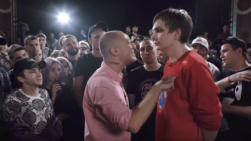 Баттл Versus X #SlovoSPB: Oxxxymiron VS Слава КПСС (Гнойный), 2017 год.