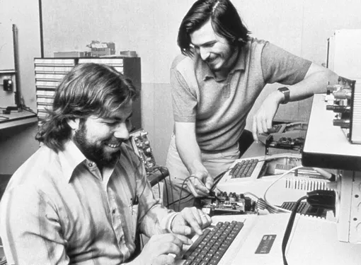 Стив Джобс и Стив Возняк в 1976 году