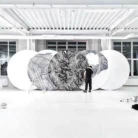 Как уходят в онлайн уличные художники, искусство которых и так было недолговечно Как уходят в онлайн уличные художники, искусство которых и так было недолговечно