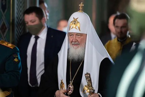 Патриарх Кирилл призвал настоятельницу монастыря в Москве продать свой Mercedes-Benz. Автомобиль стоит 9,5 миллиона рублей