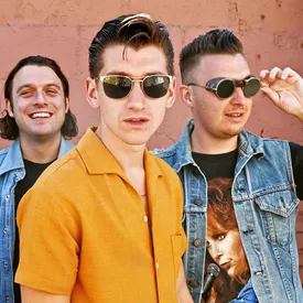 В сети появился новый альбом Arctic Monkeys В сети появился новый альбом Arctic Monkeys
