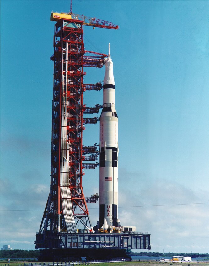 Ракета «Сатурн-5» Ракета «Сатурн-5»