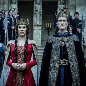 Зима не близко: 10 сериалов для тех, кто соскучился по «Игре престолов» Зима не близко: 10 сериалов для тех, кто соскучился по «Игре престолов»