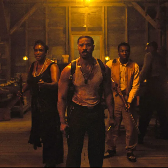 Песни дикого юга: как устроены «Грешники» — вампирский блокбастер о музыке с 16 номинациями на «Оскар»