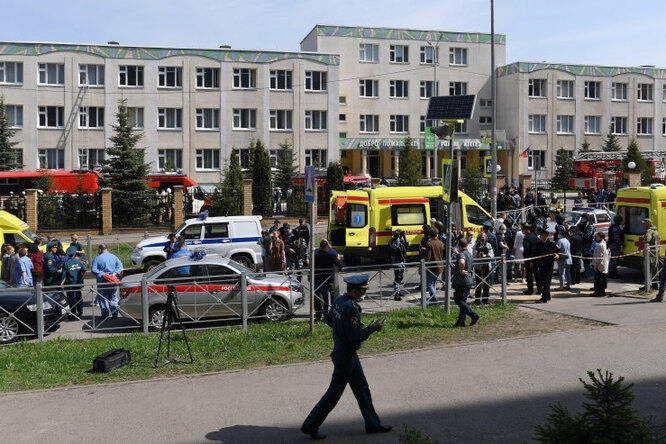 Подросток открыл стрельбу в школе в Казани. Есть погибшие