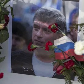 Власти Москвы разрешили установить памятную доску на доме Бориса Немцова Власти Москвы разрешили установить памятную доску на доме Бориса Немцова
