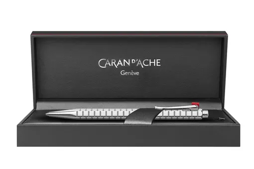 Швейцарский бренд Caran d’Ache представил новую коллекцию пишущих инструментов