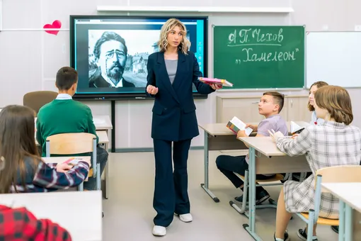 Учитель XXI века: 5 фактов о профессии и московских школах Учитель XXI века: 5 фактов о профессии и московских школах