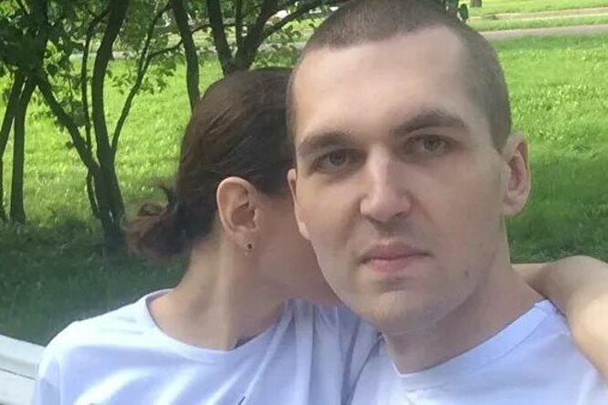 В Петербурге прекратили дело против тещи рэпера Энди Картрайта. Ее подозревали в пособничестве в его убийстве В Петербурге прекратили дело против тещи рэпера Энди Картрайта. Ее подозревали в пособничестве в его убийстве