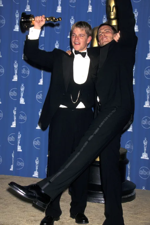 Мэтт Деймон и Бен Аффлек на церемонии «Оскар», 1998