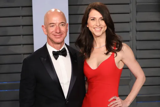 Основатель Amazon Джефф Безос развелся с женой. Он передаст ей акции на 38 миллиардов долларов
