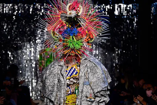Дизайнер Том ван дер Борт стал победителем престижного модного фестиваля в Йере (Франция)