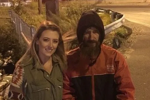 Американка собрала $403 тысячи для бездомного, который помог ей на дороге. История оказалась фейком