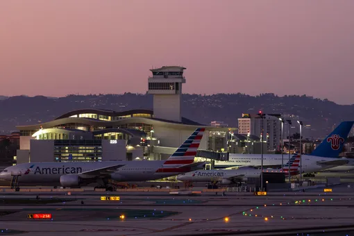 Авиакомпания American Airlines предложила пассажирам некоторых рейсов 30 минут бесплатного TikTok во время полета Авиакомпания American Airlines предложила пассажирам некоторых рейсов 30 минут бесплатного TikTok во время полета