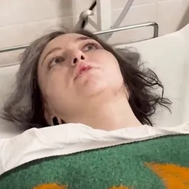 Пострадавшая при теракте в «Крокусе» девушка рассказала, что ей пришлось притвориться мертвой, чтобы спастись