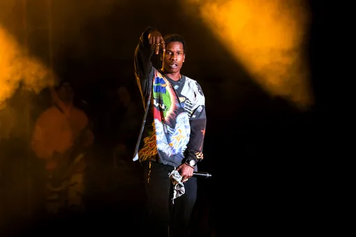 Рэпера A$AP Rocky приговорили к условному сроку за уличную драку в Швеции
