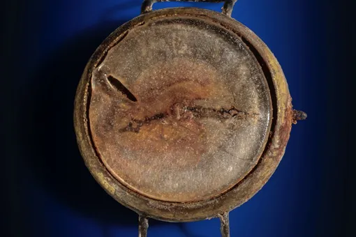 В США на аукционе за $31 тысячу продали часы, расплавившиеся при бомбардировке Хиросимы