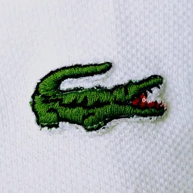 В новой коллекции бренд Lacoste заменил фирменного крокодила на исчезающих животных В новой коллекции бренд Lacoste заменил фирменного крокодила на исчезающих животных