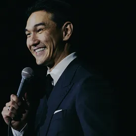 Комику Нурлану Сабурову запретили въезд в Россию на 50 лет