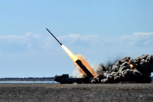 Госдума приняла закон о приостановке действия договора о ракетах средней и меньшей дальности