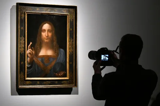 Проданный за $450 млн «Спаситель мира» Леонардо да Винчи может оказаться подделкой
