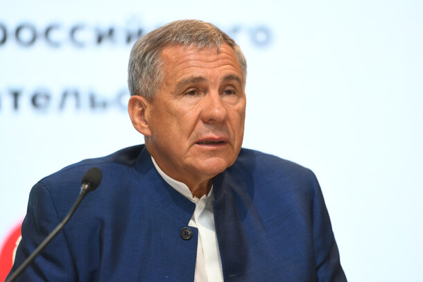 Рустам Минниханов