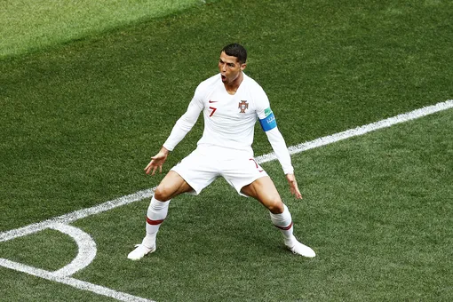 Криштиану Роналду отмечает свой четвертый гол на чемпионате мира. Португалец открыл счет в матче с Марокко.