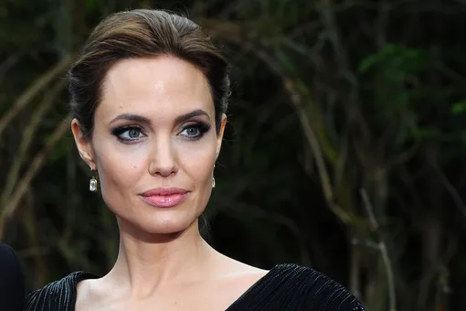 Анджелина Джоли запускает собственный модный бренд Atelier Jolie