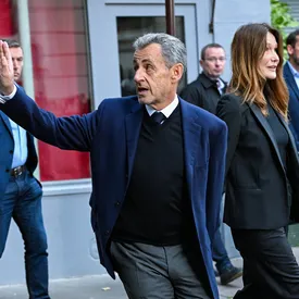 Экс-президент Франции Николя Саркози выпустит книгу о своем пребывании в тюрьме