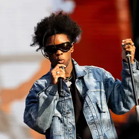 Певец D4vd стал главным подозреваемым в деле об убийстве 15-летней девушки, найденной мертвой в его машине