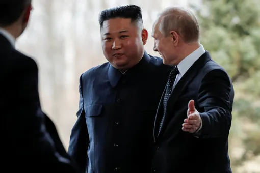 На острове Русский состоялась первая встреча Владимира Путина и Ким Чен Ына