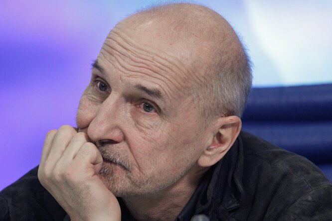 Петра Мамонова подключили к аппарату ИВЛ. Ранее артиста госпитализировали с коронавирусом Петра Мамонова подключили к аппарату ИВЛ. Ранее артиста госпитализировали с коронавирусом