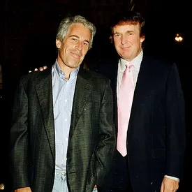 В материалах по делу Эпштейна нашли сообщение с обвинениями в изнасиловании в адрес Дональда Трампа