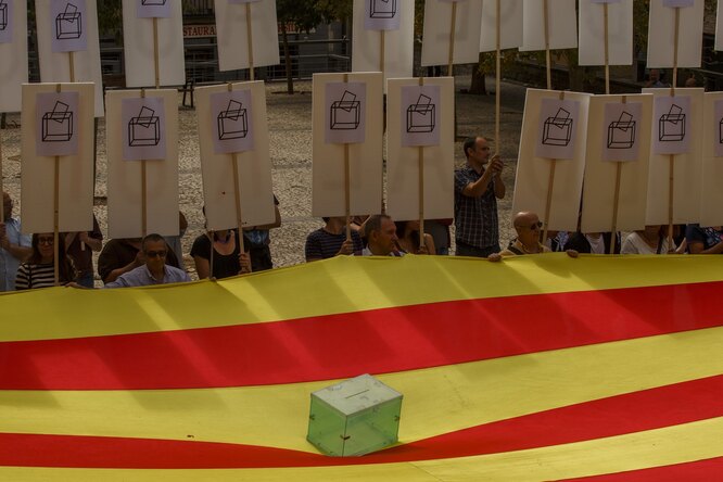 Каталония готовится к референдуму об отделении от Испании: что нужно об этом знать