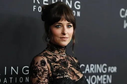 «Иногда это было по-настоящему страшно». Дакота Джонсон рассказала, каково было расти в семье знаменитостей «Иногда это было по-настоящему страшно». Дакота Джонсон рассказала, каково было расти в семье знаменитостей