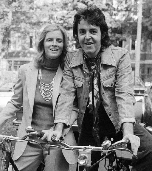 Линда и Пол Маккартни в Лондоне, 1972